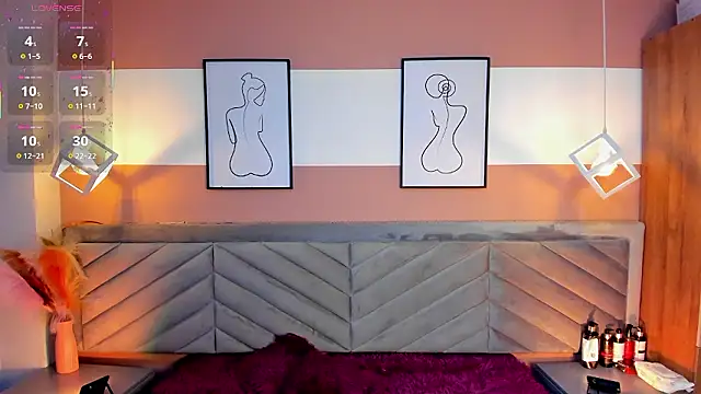 Mia Valentine  online show from January 8, 2026, 8:15 pm