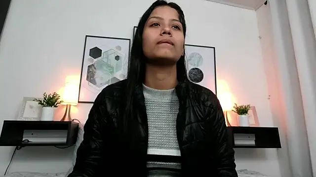 Snapshot of Rodriguez_Gabi chatting on September 15, 2025, 12:38 pm Rodriguez Gabi online show from September 15, 2025, 12:38 pm