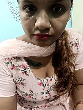 Kanika Kapoor  online show from September 15, 2025, 8:26 am