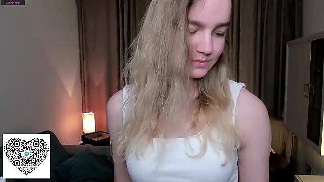 Snapshot of KerenFurguson chatting on October 8, 2025, 8:20 pm KerenFurguson online show from October 8, 2025, 8:20 pm