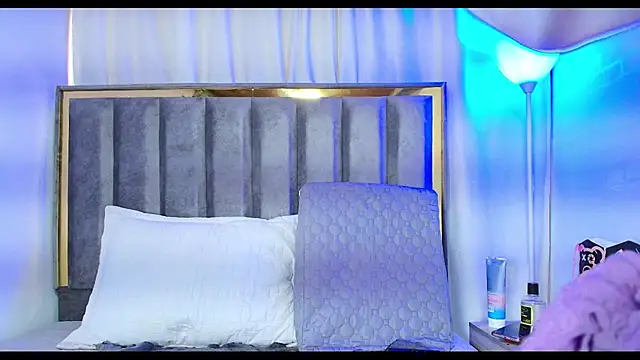 Snapshot of maraa_X chatting on September 26, 2025, 7:32 pm maraa X online show from September 26, 2025, 7:32 pm