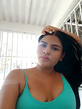 daringxxxhot online show from October 6, 2025, 7:03 pm