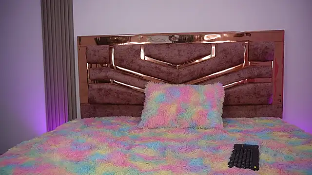 natasha vesper online show from October 9, 2025, 10:38 am