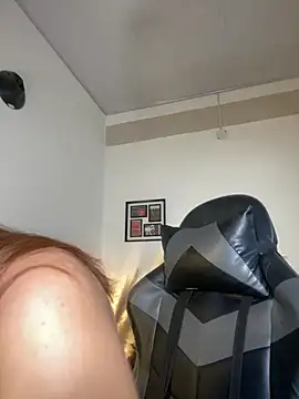 RedVelvet Dream online show from November 14, 2025, 8:12 pm