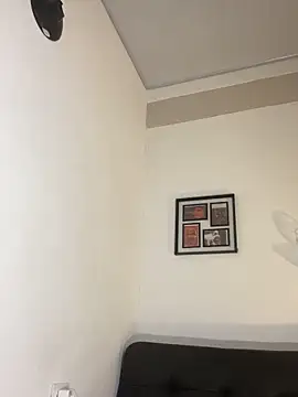 Snapshot of RedVelvet_Dream chatting on October 17, 2025, 2:48 am RedVelvet Dream online show from October 17, 2025, 2:48 am