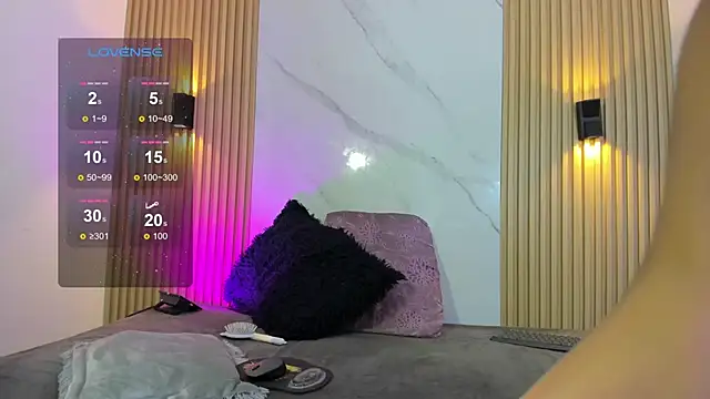 Snapshot of Valentinaliux_ chatting on February 7, 2026, 11:18 am Valentinaliux online show from February 7, 2026, 11:18 am