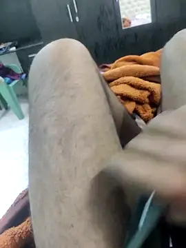 Yourminal online show from October 10, 2025, 7:47 pm