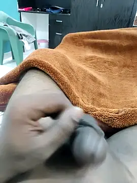 Yourminal online show from November 3, 2025, 7:39 pm