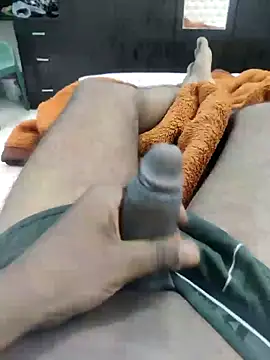 Yourminal online show from October 7, 2025, 7:59 pm