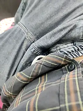 Yourminal online show from September 29, 2025, 7:41 pm