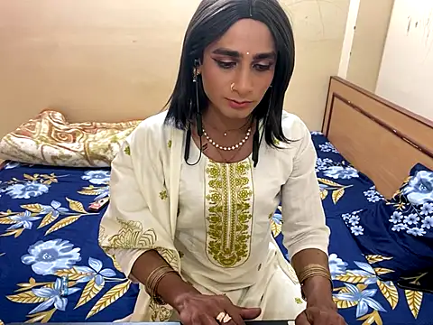 LuvLayla online show from January 8, 2026, 5:08 pm