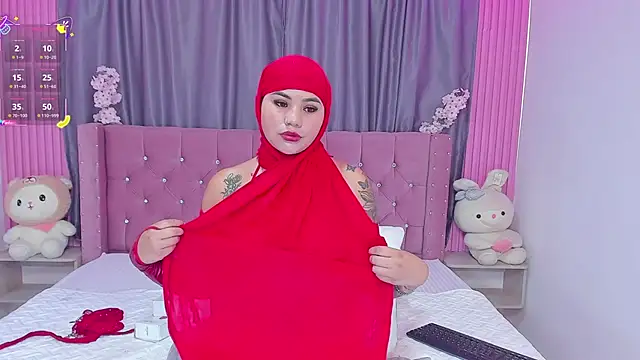 Nayla-Mouna online show from October 4, 2025, 11:56 am