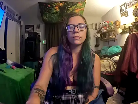 Snapshot of R4inbowK1tty chatting on October 24, 2025, 3:49 am R4inbowK1tty online show from October 24, 2025, 3:49 am