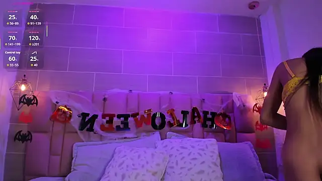 Snapshot of Roslin-Nix chatting on October 22, 2025, 7:24 pm Roslin-Nix online show from October 22, 2025, 7:24 pm