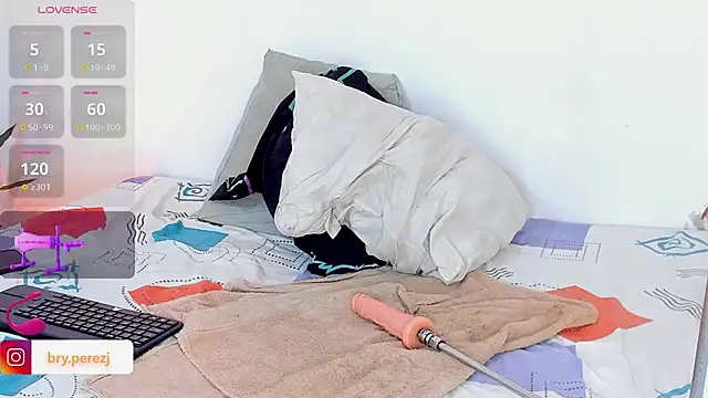 Snapshot of bryXonStorm chatting on October 5, 2025, 2:13 am bryXonStorm online show from October 5, 2025, 2:13 am