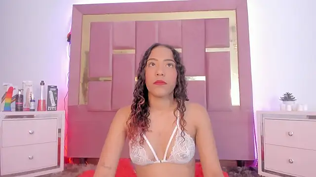 AikoSnow online show from September 25, 2025, 8:15 pm