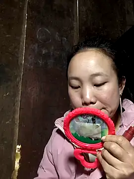 liu-liusexy online show from February 11, 2026, 1:49 am