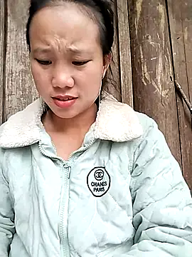 liu-liusexy online show from October 27, 2025, 7:42 am