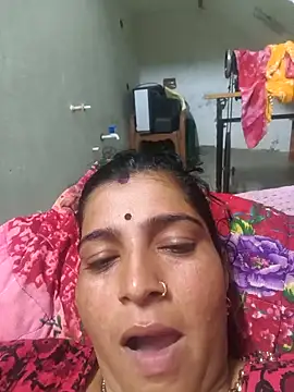 Poojahot55 online show from September 11, 2025, 1:44 pm