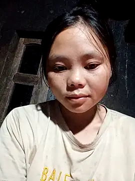 omiu-baby online show from September 9, 2025, 8:29 pm