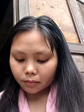Snapshot of omiu-baby chatting on May 12, 2026, 1:57 am omiu-baby online show from May 12, 2026, 1:57 am
