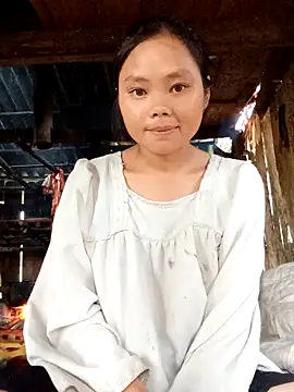 omiu-baby online show from September 14, 2025, 1:28 am