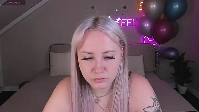 Joyce Howard online show from October 11, 2025, 2:12 am