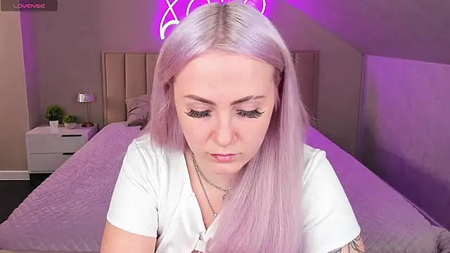 Joyce Howard online show from October 14, 2025, 9:21 am