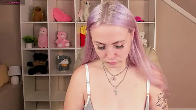 Joyce Howard online show from October 15, 2025, 2:10 am