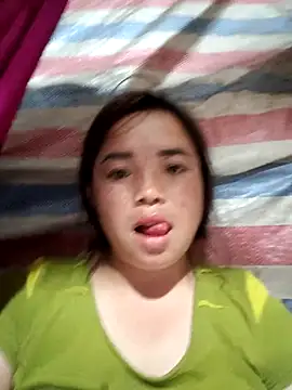 Snapshot of AnHa19 chatting on September 22, 2025, 1:28 pm AnHa19 online show from September 22, 2025, 1:28 pm