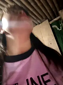 Snapshot of AnHa19 chatting on September 17, 2025, 3:03 pm AnHa19 online show from September 17, 2025, 3:03 pm