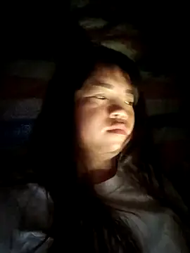 Snapshot of AnHa19 chatting on October 6, 2025, 10:21 pm AnHa19 online show from October 6, 2025, 10:21 pm