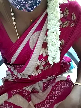 Snapshot of umashreetamil chatting on September 21, 2025, 3:33 am umashreetamil online show from September 21, 2025, 3:33 am