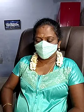 Snapshot of umashreetamil chatting on October 15, 2025, 5:28 am umashreetamil online show from October 15, 2025, 5:28 am