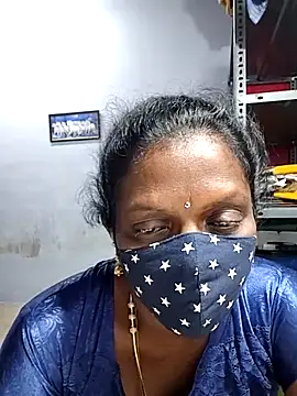 Snapshot of umashreetamil chatting on October 19, 2025, 2:14 am umashreetamil online show from October 19, 2025, 2:14 am