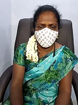 Snapshot of umashreetamil chatting on October 29, 2025, 3:11 pm umashreetamil online show from October 29, 2025, 3:11 pm