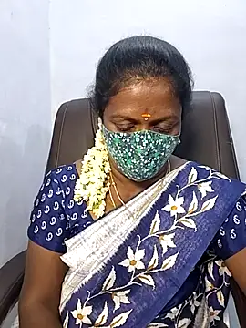 Snapshot of umashreetamil chatting on October 4, 2025, 4:41 pm umashreetamil online show from October 4, 2025, 4:41 pm