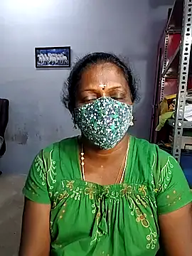 Snapshot of umashreetamil chatting on October 21, 2025, 4:17 pm umashreetamil online show from October 21, 2025, 4:17 pm