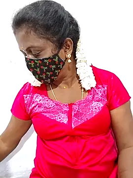 Snapshot of umashreetamil chatting on September 21, 2025, 5:40 pm umashreetamil online show from September 21, 2025, 5:40 pm