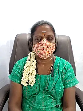 Snapshot of umashreetamil chatting on October 11, 2025, 6:25 am umashreetamil online show from October 11, 2025, 6:25 am