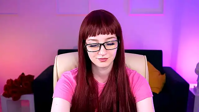 Snapshot of AliceWelch_ chatting on September 14, 2025, 8:37 am AliceWelch online show from September 14, 2025, 8:37 am