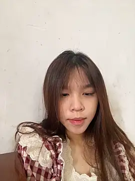 linh  cute online show from September 12, 2025, 1:06 am