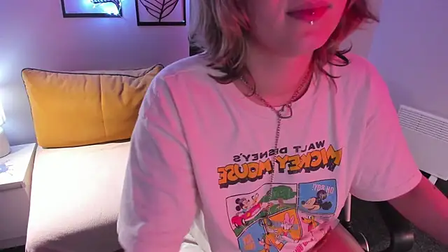 Snapshot of Hailey_Foxy chatting on November 28, 2025, 9:53 am Hailey Foxy online show from November 28, 2025, 9:53 am