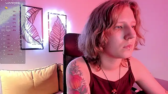 Snapshot of Hailey_Foxy chatting on November 6, 2025, 9:24 am Hailey Foxy online show from November 6, 2025, 9:24 am