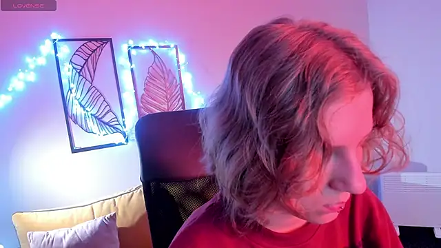 Snapshot of Hailey_Foxy chatting on November 4, 2025, 8:51 am Hailey Foxy online show from November 4, 2025, 8:51 am