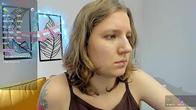 Snapshot of Hailey_Foxy chatting on January 12, 2026, 10:33 am Hailey Foxy online show from January 12, 2026, 10:33 am