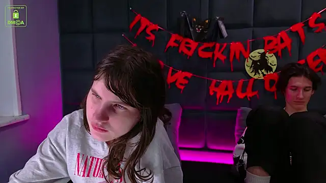 Snapshot of ViviaraNGendy chatting on November 1, 2025, 10:42 am ViviaraNGendy online show from November 1, 2025, 10:42 am