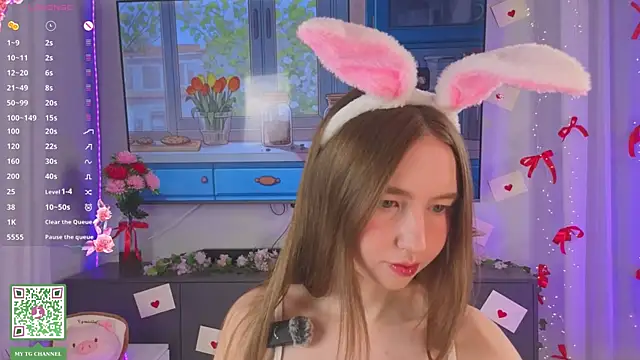 ElfredaTupy online show from March 22, 2026, 7:37 pm