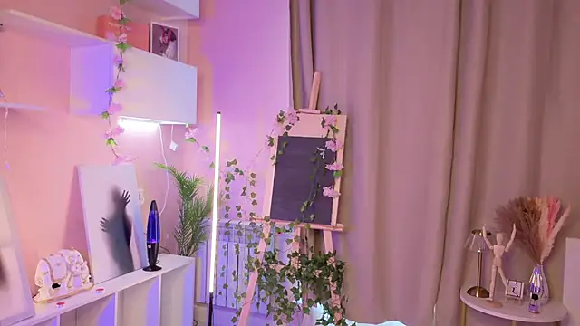 Snapshot of ElfredaTupy chatting on October 22, 2025, 6:13 am ElfredaTupy online show from October 22, 2025, 6:13 am