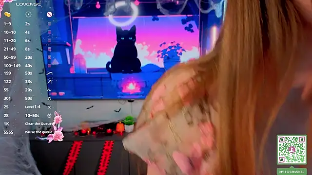 ElfredaTupy online show from November 4, 2025, 6:06 am